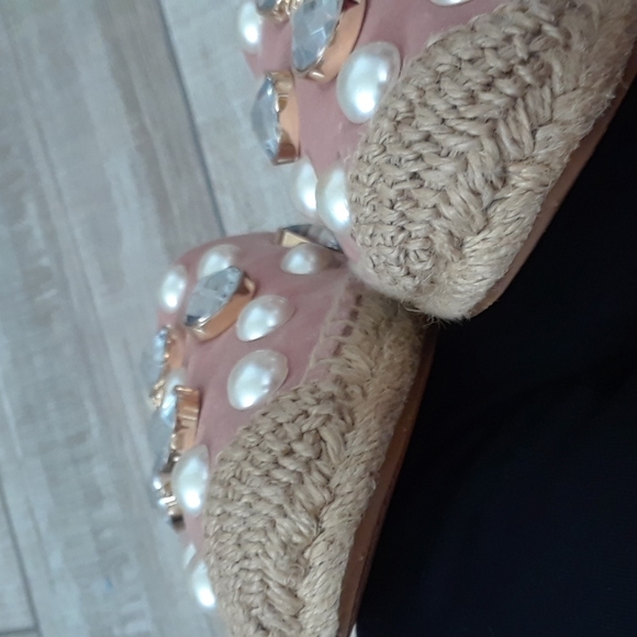 TORY BURCH..VELVET..JEWELED ESPADRILLES..10 - Picture 7 of 11